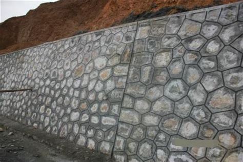 新疆某公路建设工程加筋挡土墙设计图_土木在线