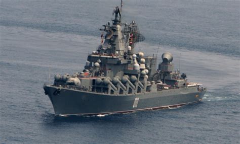 俄海军在日本海发射10枚导弹，出动瓦良格号巡洋舰_军事_中华网