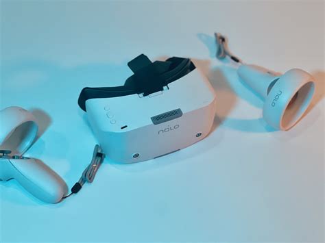 年轻人的「第一台 VR」！全新发售的 PICO 4 畅玩版开箱体验 - 知乎