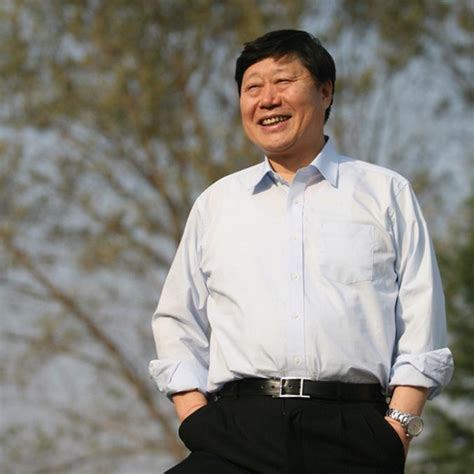 执掌海尔37年 海尔创始人张瑞敏辞任集团董事局主席_手机新浪网