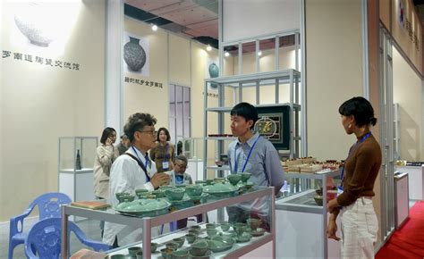 2019中国景德镇国际陶瓷博览会开幕 参展企业近千家_中国网客户端