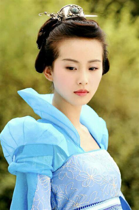 《仙剑三》4大女主换上学士服，刘诗诗赢了杨幂却输给了她！