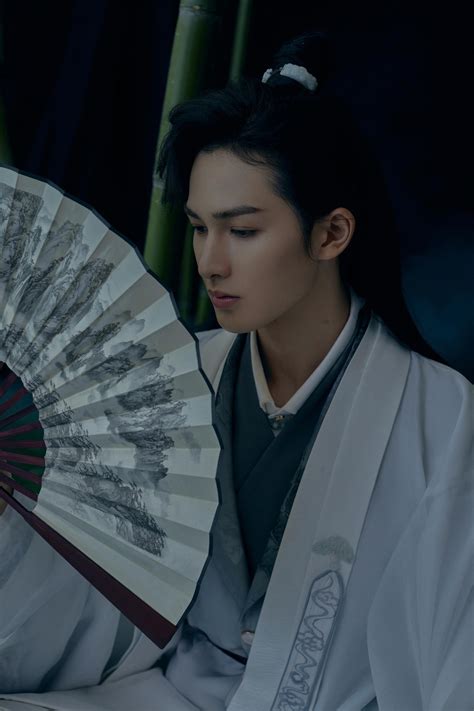 朱正廷的古风头像女生