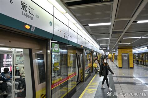 北京公交、地铁今起不再查核酸，多条地铁线路客流量回升_手机新浪网