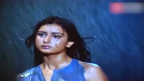 印度电影《奴里》：奴里雨夜受欺辱，跳河结束了自己年轻的生命_腾讯视频