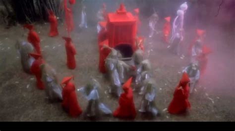 林正英十部最经典的僵尸片：童年阴影，红白双煞极其骇人