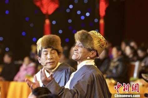 西藏著名相声表演艺术家土登病逝 享年85岁_艺术_中国小康网