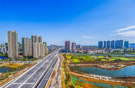 中国能建葛洲坝集团投资建设湖北荆州城北快速路通车