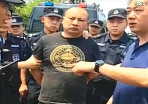 河南安阳暴力围攻警察案6名嫌犯被刑拘|犯罪嫌疑人|民警|暴力_新浪新闻