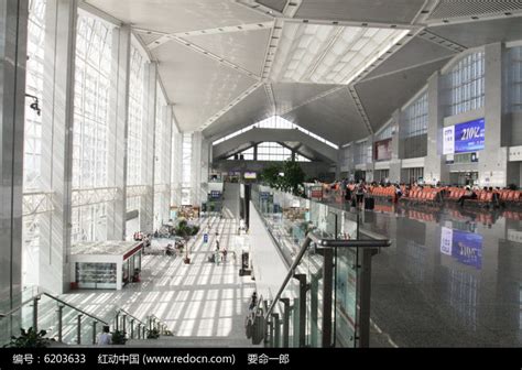 温州动车南站“五一”预计发送旅客超40万人！高速大流量已至-新闻中心-温州网