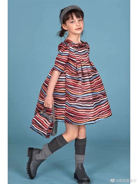 分享一个欧洲童装品牌MIMISOL，名字很有趣……
