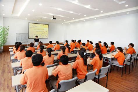 泰州市鼓励企业开展新型学徒制培训 最高补贴标准每人每年8000元 _荔枝网新闻