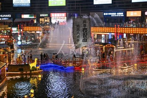 江苏昆山：水上夜市迎客来-人民图片网