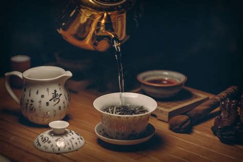 茶起源于中国 有哪些依据 起源时间是在什么时候_茶树