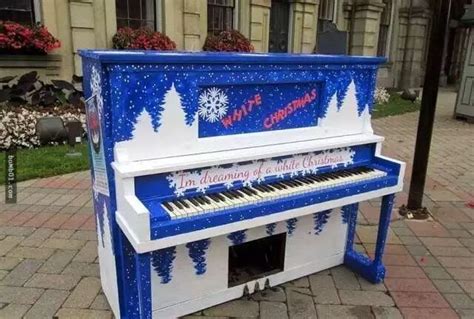 当21架钢琴出现在街头，生活在音乐中发生了奇妙变化。 - 知乎