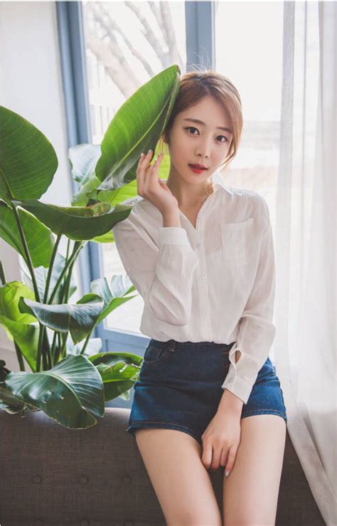 非主流短裙妹子头像