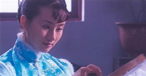 电影《银饰》孟瑶旗袍剧照图片