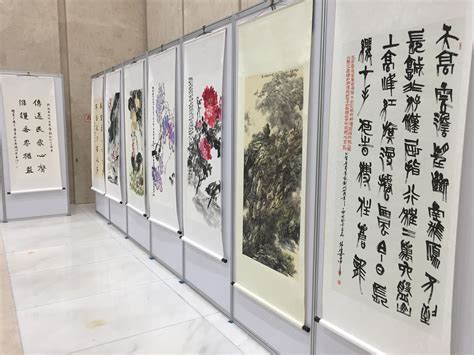 中国国画院安徽理工大学分院开展书画现场教学活动-文明单位创建网站