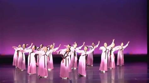 朝鲜族舞蹈《阿里郎 》一支思念乡情的民族舞蹈群舞