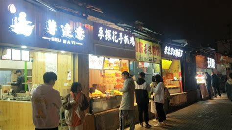 武汉夜市人气渐旺-新闻中心-温州网
