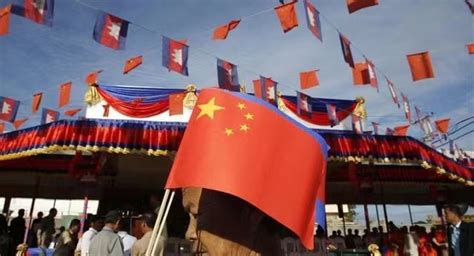 2022年11月中国与柬埔寨双边贸易额与贸易差额统计_贸易数据频道-华经情报网