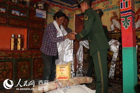 西藏：扶贫暖人心 军民一家亲 - 中国日报网