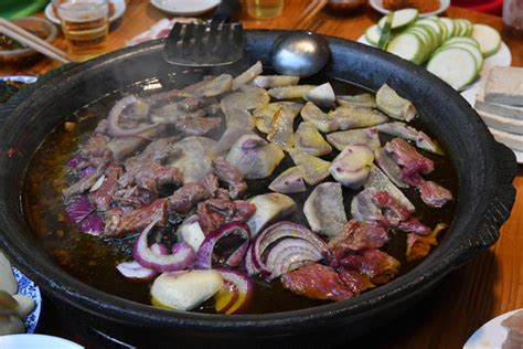 戒不掉的贵州味道｜烙锅，荤菜素食的锅上派对 - 当代先锋网 - 贵州