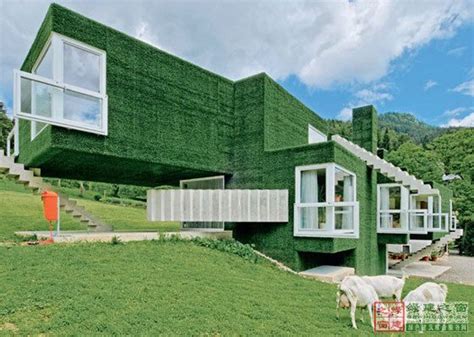 设计鬼才—酷炫的绿色梯状建筑