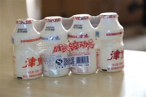 可爱奶威图片