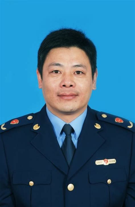 扬州市市场监督管理局党组书记、局长 胡春风