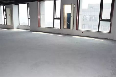 健身房pvc地板的特殊基层——水泥自流平