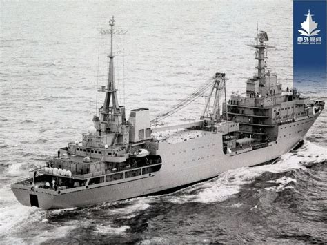 特殊的舰种——苏联的“潜艇专用补给舰”_凤凰网