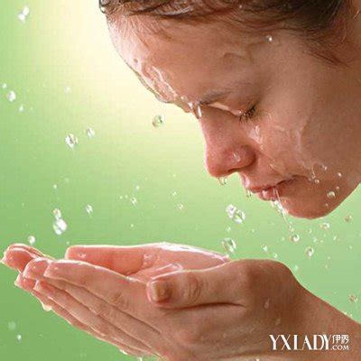 【图】洗个脸年轻3岁 为你揭晓正确洗脸手法(3)_洗脸手法_伊秀美容网|yxlady.com