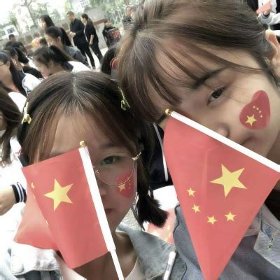 红旗文案温柔女生头像