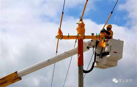 景宁电力局首次完成10千伏带电立杆作业 提高供电可靠率_操作