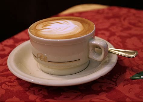 意式咖啡之拿铁咖啡的介绍与制作方法 中国咖啡网