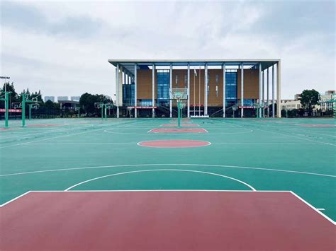 学校篮球场 - 校园风光 - 江苏省武进高级中学