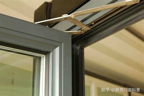 门窗五金的配件有哪些以及如何防止损坏-山东华鑫五金科技有限公司