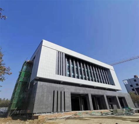 威海市档案馆 区市工作 荣成市档案馆组织干部职工参观新馆建设