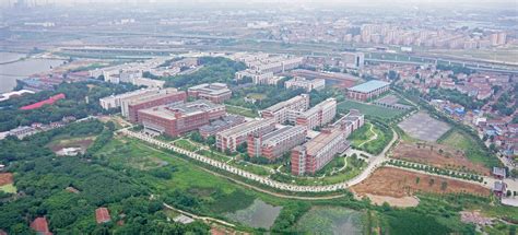 武汉科技大学的校园环境如何？ - 知乎