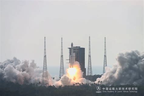 天舟一号货运飞船发射取得圆满成功_中国载人航天官方网站