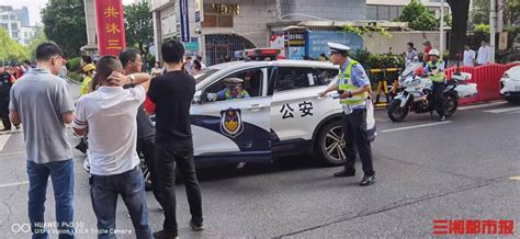 考生声称跑错考场实则拿错准考证，上海民警迅速反应避乌龙