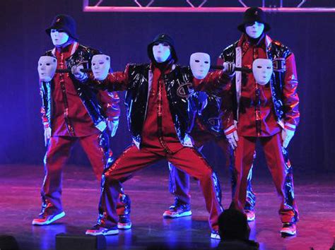 美国达人秀：11岁小孩机械舞被西蒙评为“最棒表演”！_腾讯视频