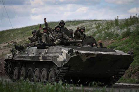 乌克兰东部战局进入关键阶段！_匈牙利宣布进入战时紧急状态_俄罗斯军队_顿涅茨克