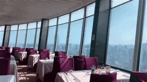 2023吉隆坡塔旋转餐厅美食餐厅,旋转餐厅是自助餐，品种非常...【去哪儿攻略】