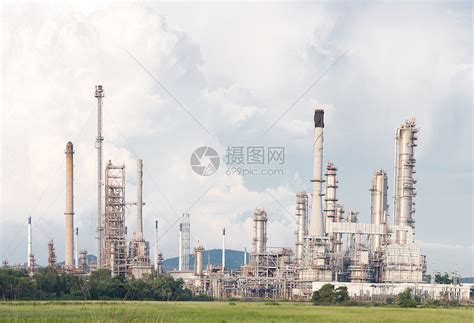 油田炼油厂全景高清图片下载-正版图片300852915-摄图网