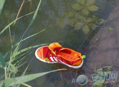 梦见在河里找鞋,梦见在水里找鞋子,梦见自己在河边找鞋(第4页)_大山谷图库