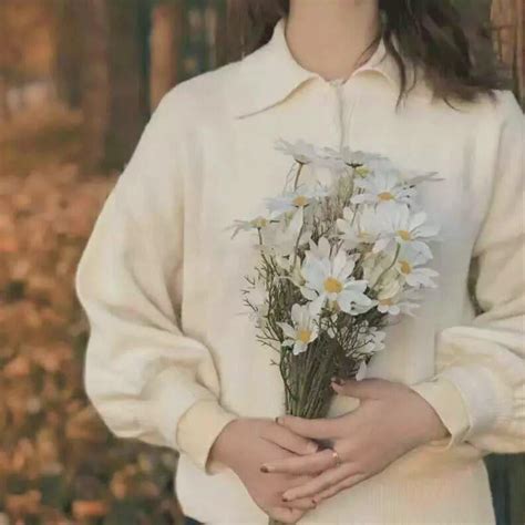 头像抱花非主流
