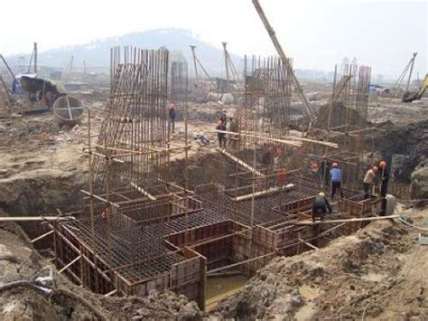 工程管理公司承建的阳湖塘大桥工程进入施工新阶段-中国十七冶集团有限公司