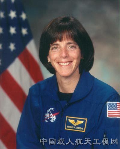 她是美国历史上首个女性宇航员，天体物理学家，航天工程师|天体|宇航员|物理学家_新浪新闻